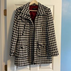 Houndstooth coat